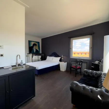 Chasing The Stars Spanish Steps Boutique * Rome